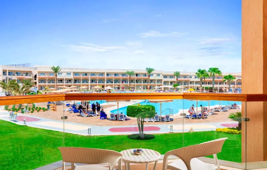 Standard Double/Twin Room (Pool View)