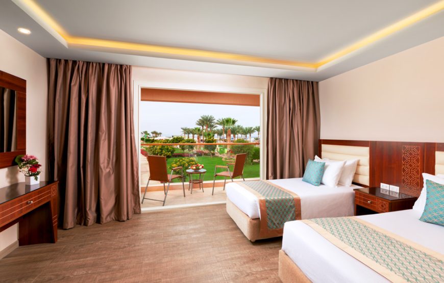 Standard Triple Room (Sea View)