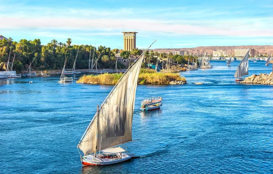 Seven Wonders of the World: Nile Cruise & Cairo Discovery